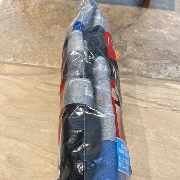 Hanes Men’s Briefs - Picture 4 of 8